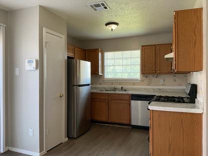 610/608 Greenlawn Blvd Property Photo 20