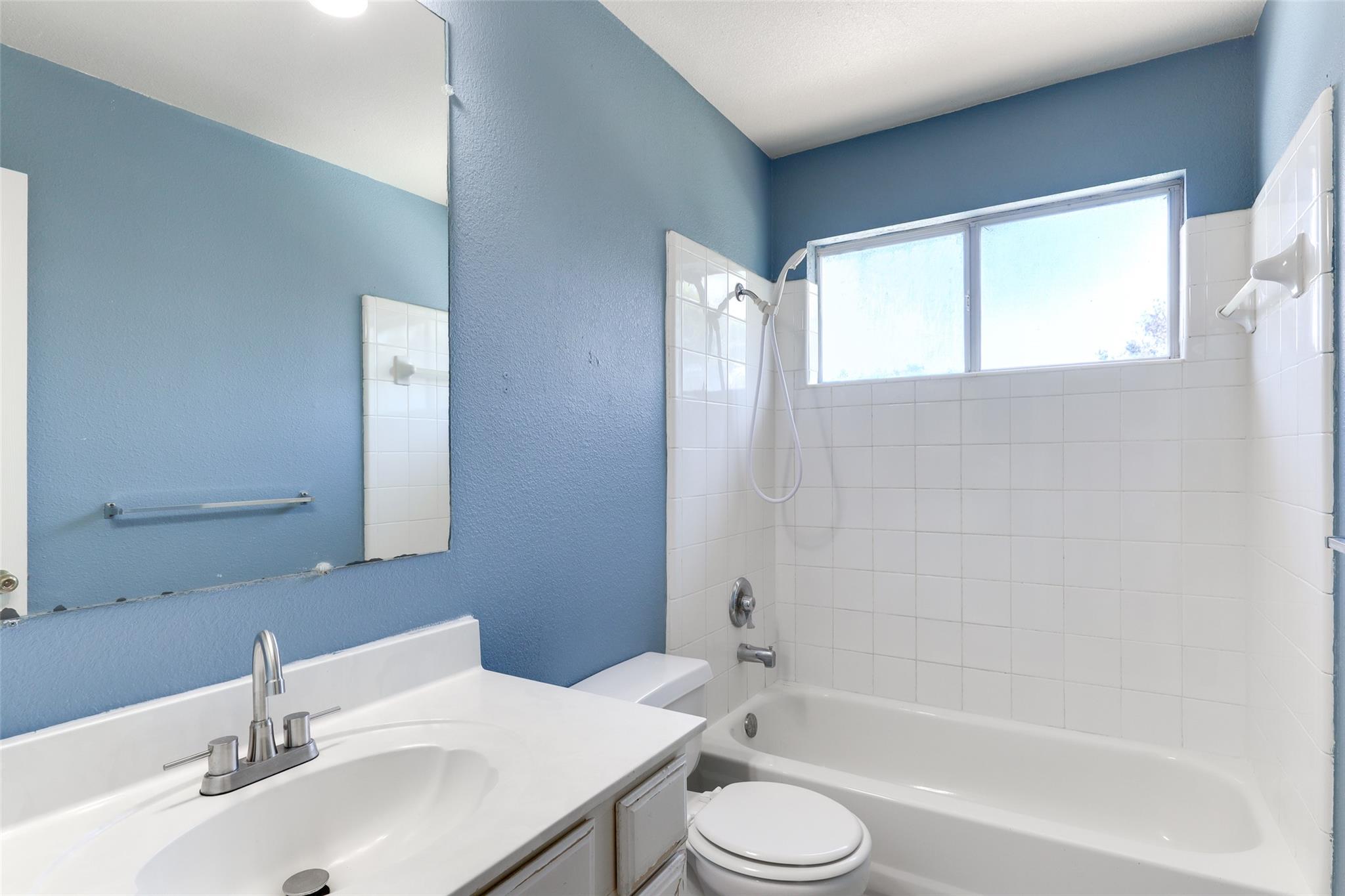 8302 Cambria Dr Property Photo 22