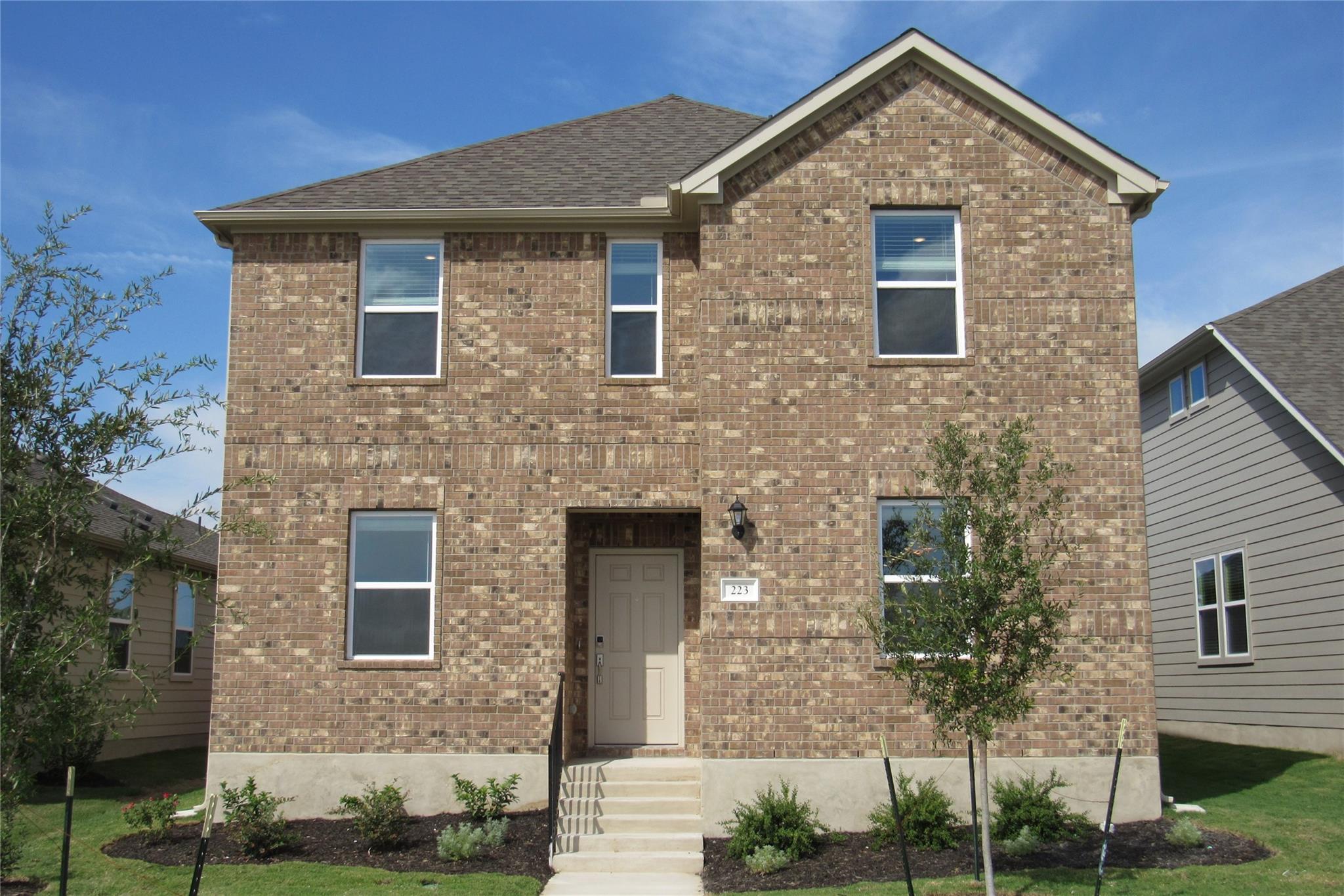 223 Flowers Ave Property Photo 1