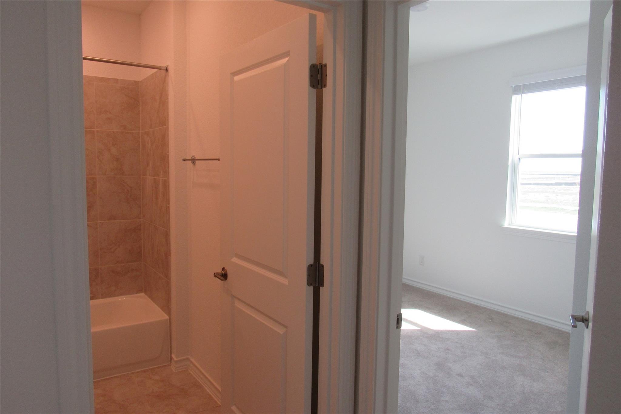 223 Flowers Ave Property Photo 8