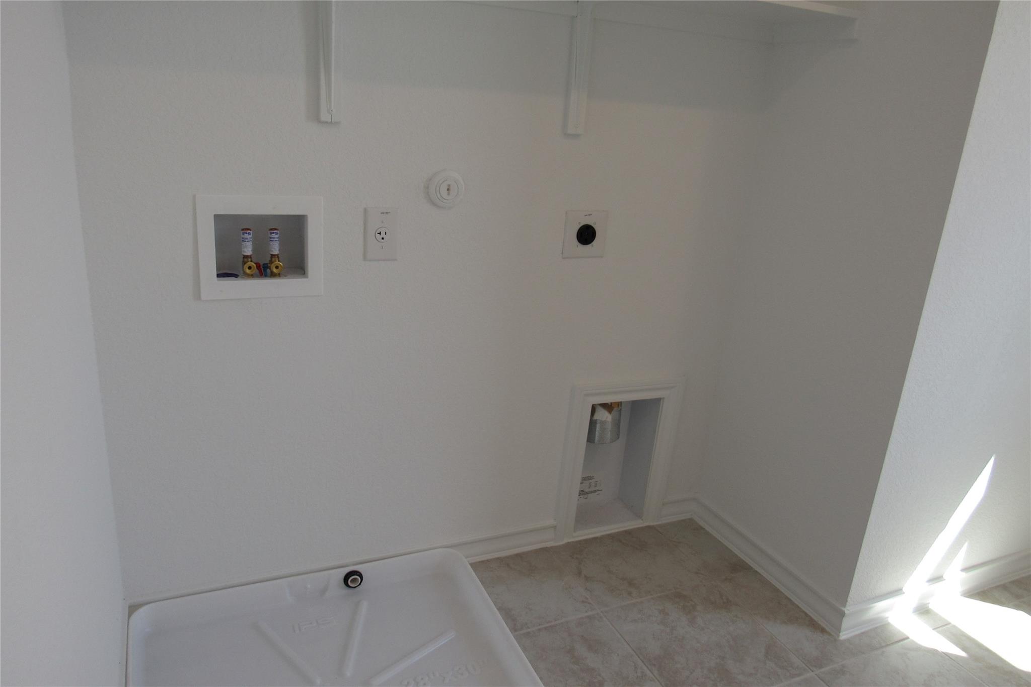 223 Flowers Ave Property Photo 32