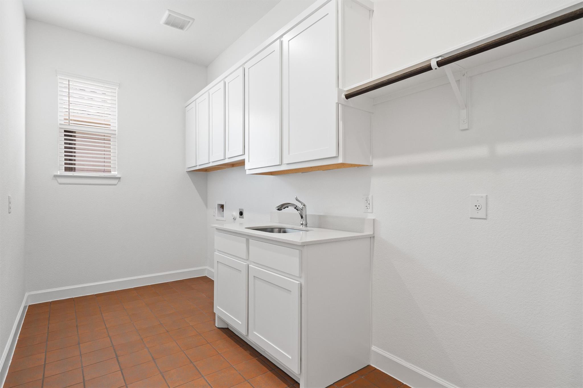 15098 Dorothy Dr Property Photo 23