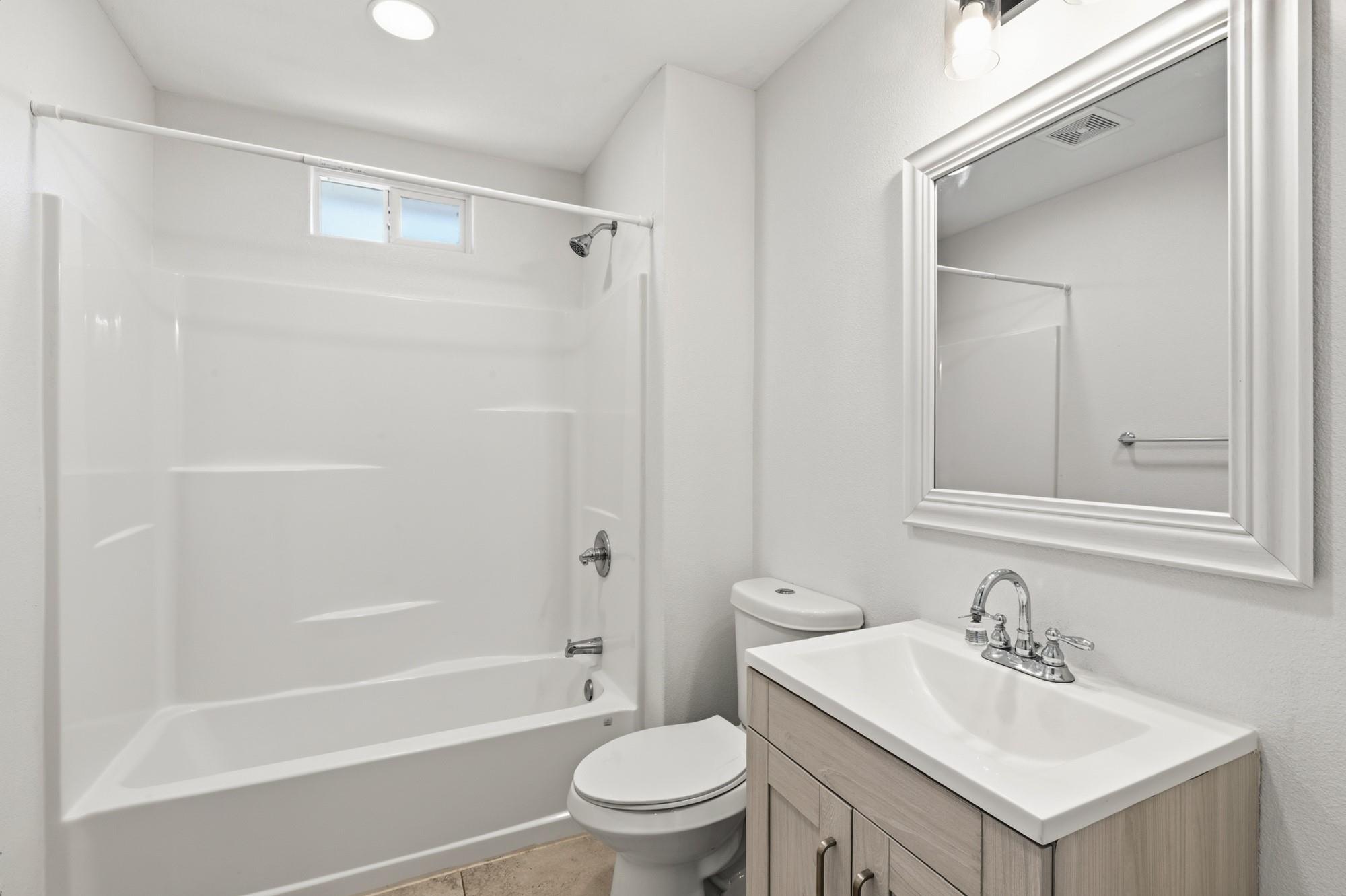 108 Irene St Property Photo 18