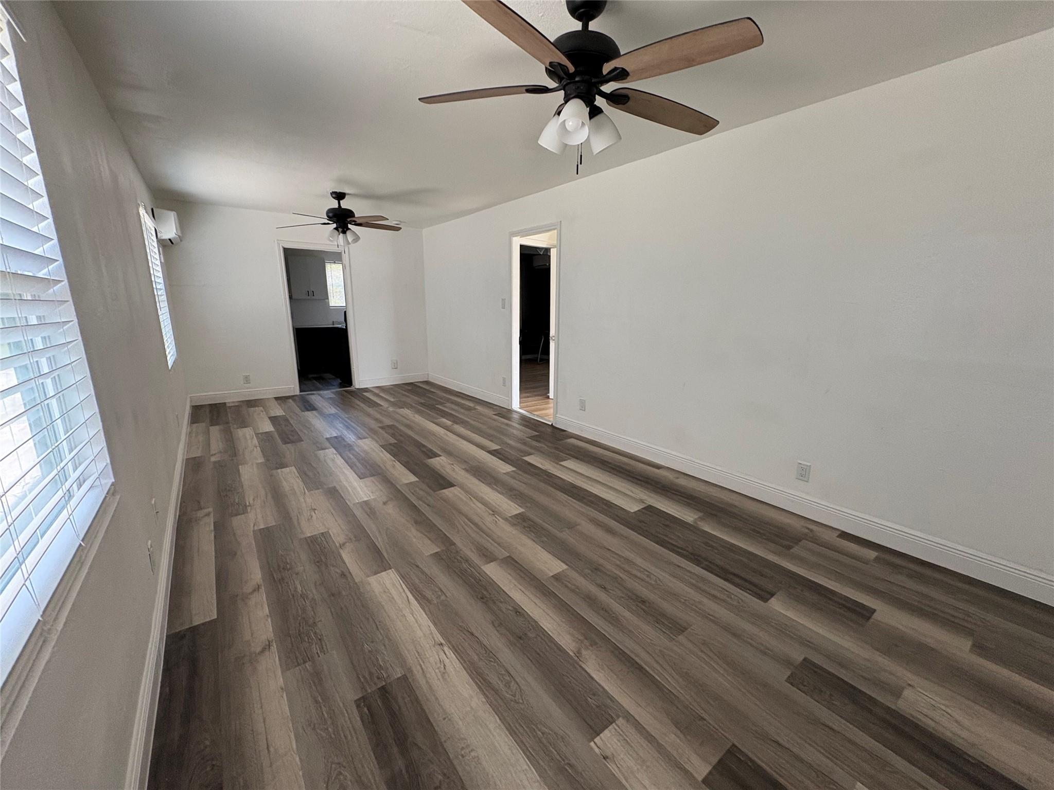1709 Deloney St Property Photo 2
