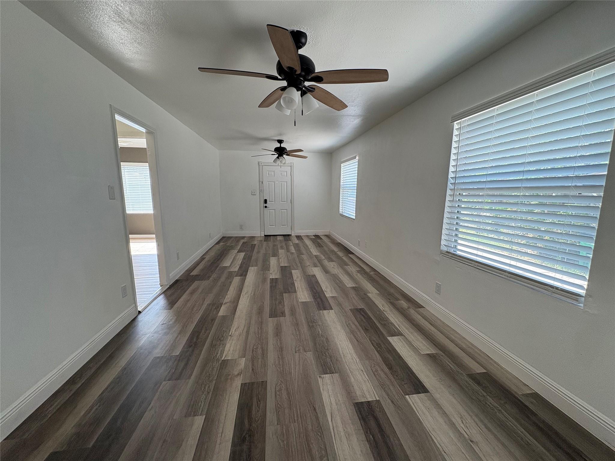 1709 Deloney St Property Photo 4