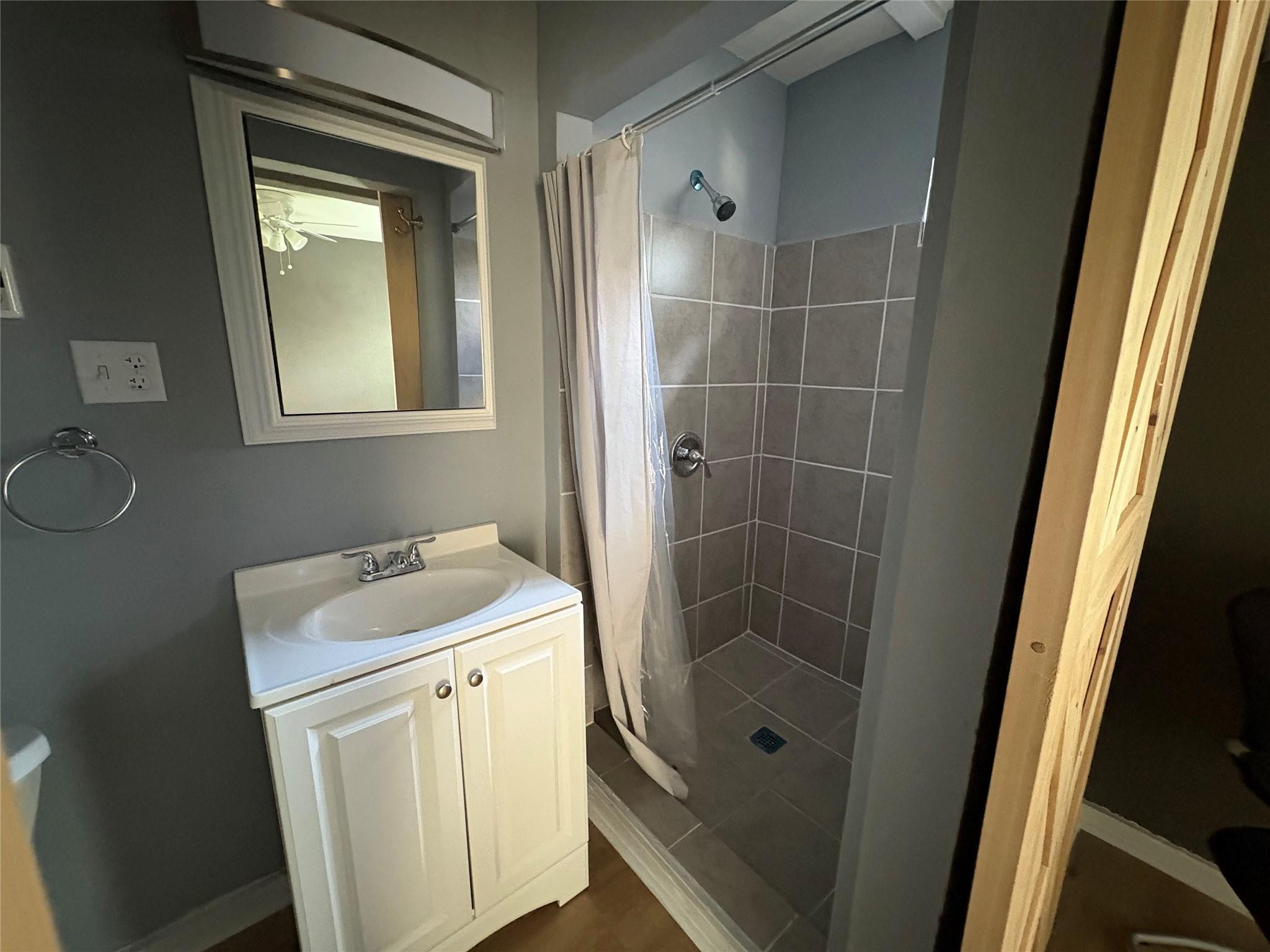 1709 Deloney St Property Photo 13