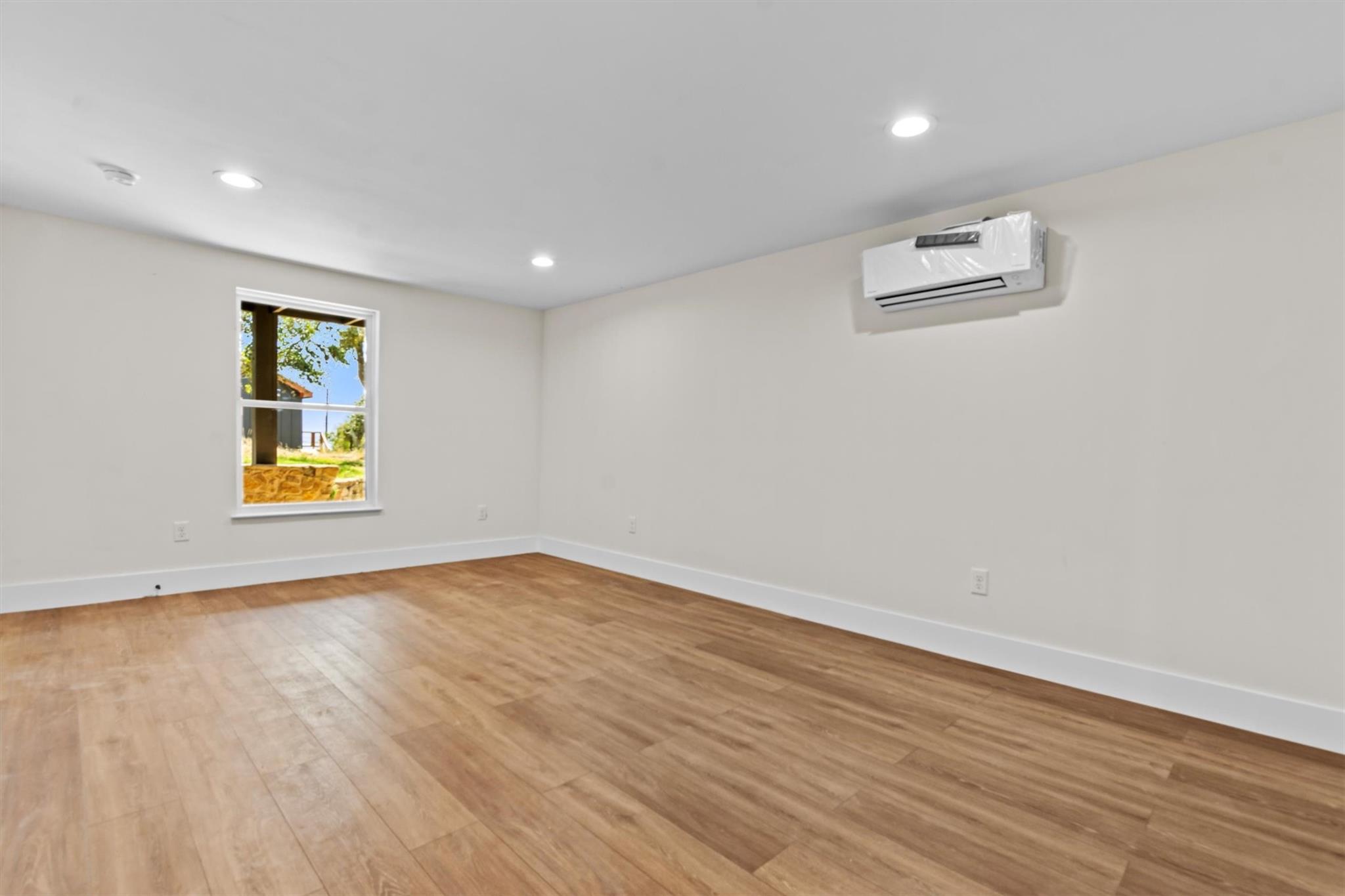 103 Breezeway Dr Property Photo 18