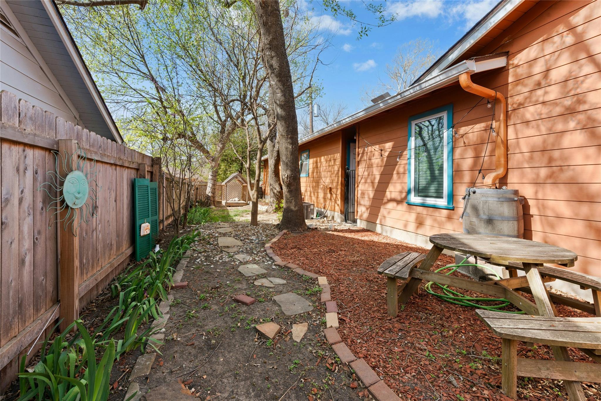 1011 Chesapeake Dr Property Photo 10