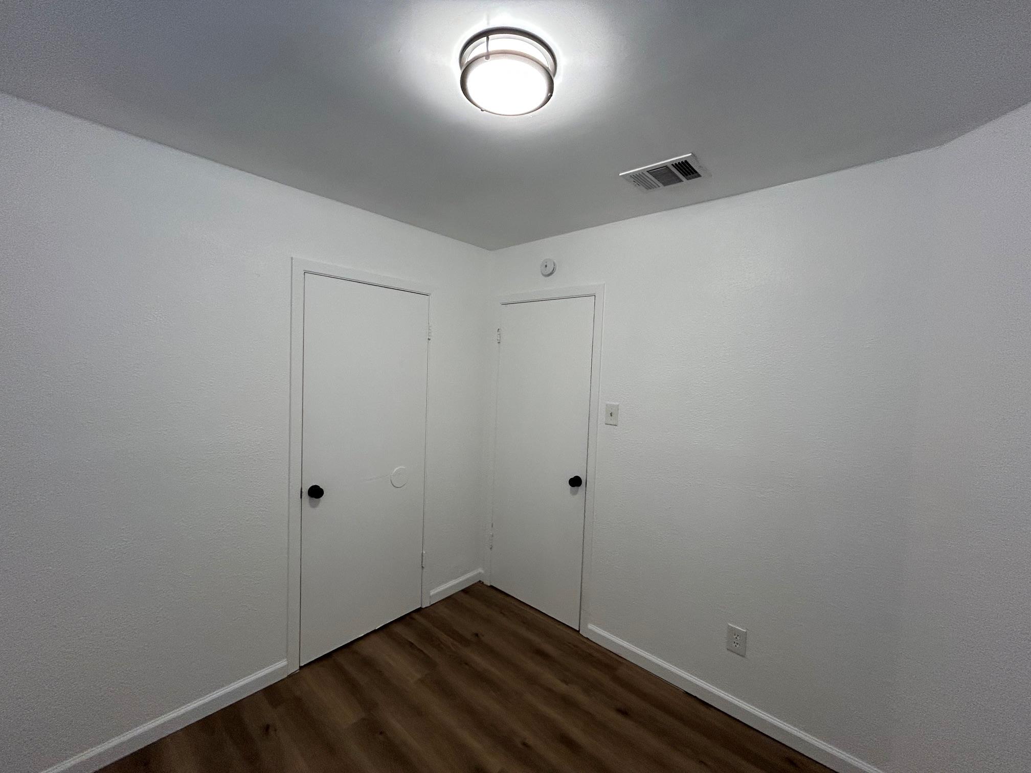 1118 Brookswood Ave None E #b Property Photo 7