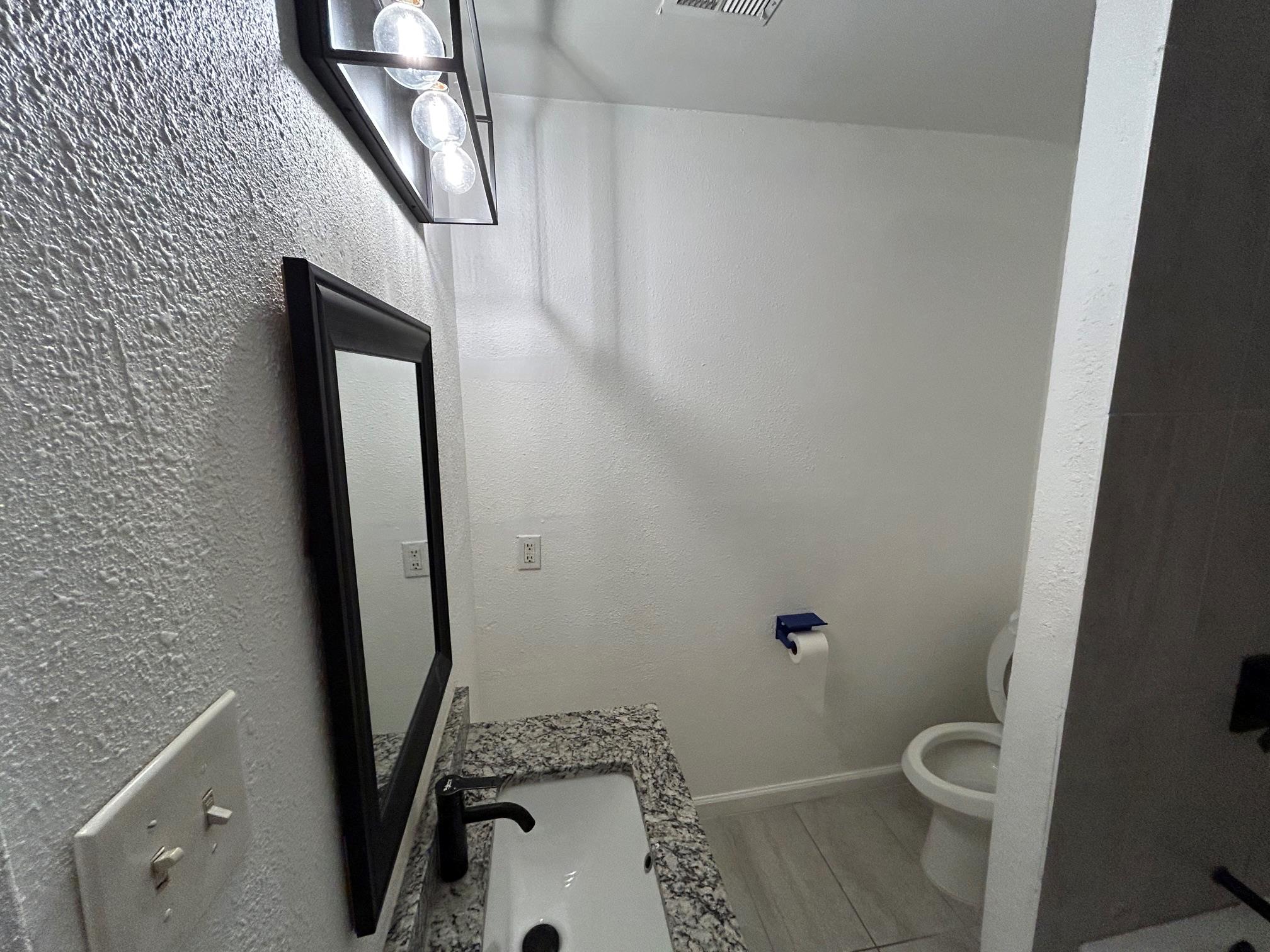1118 Brookswood Ave None E #b Property Photo 15