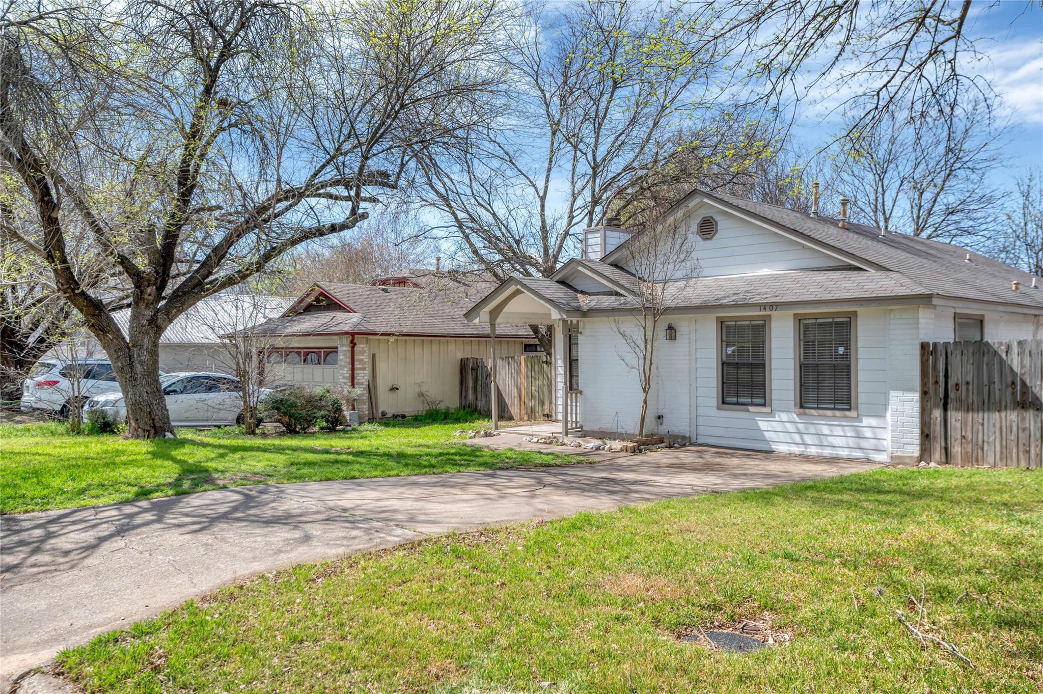1407 Alma Dr Property Photo