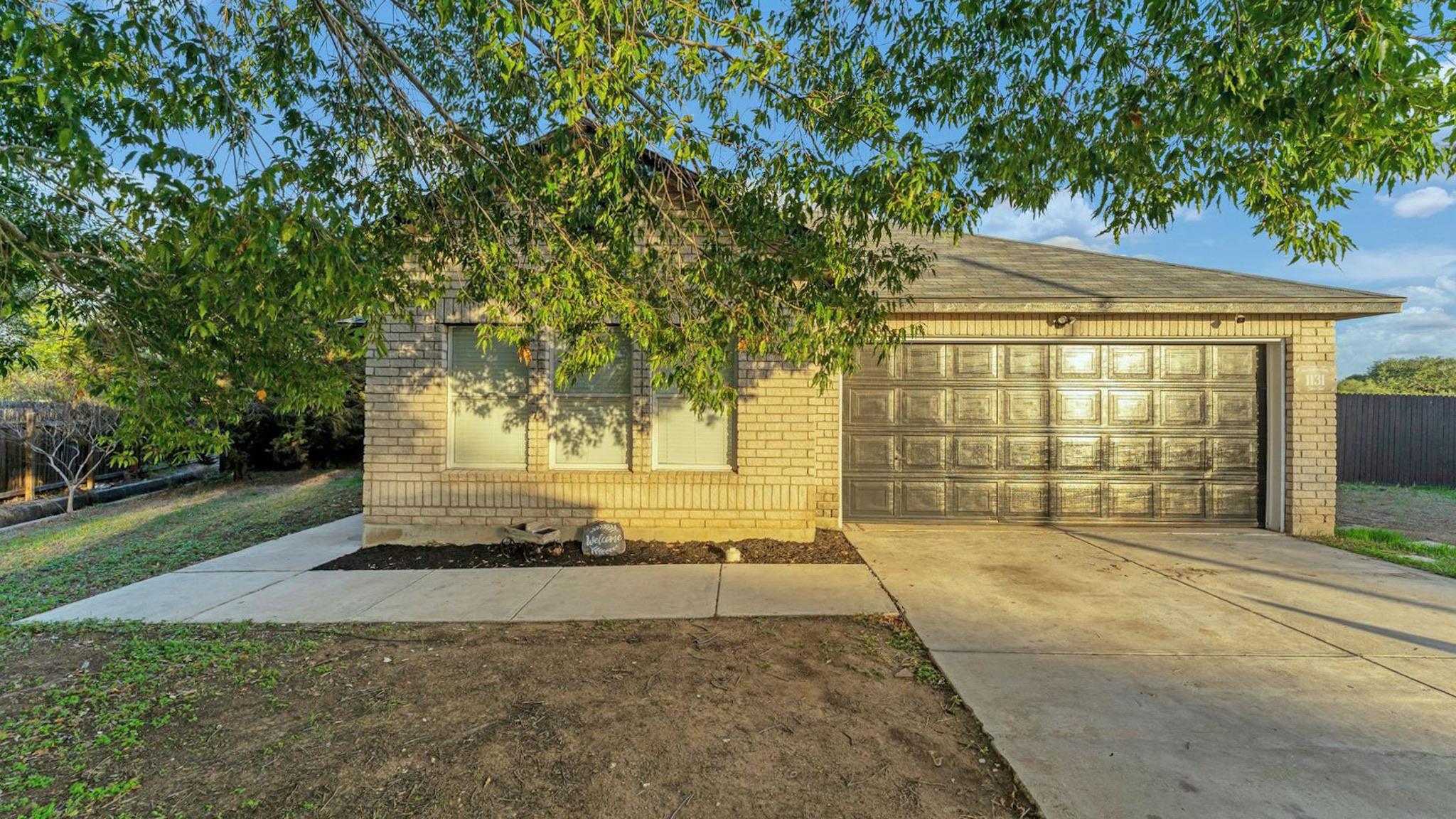 1131 Stone Trail Trl Property Photo
