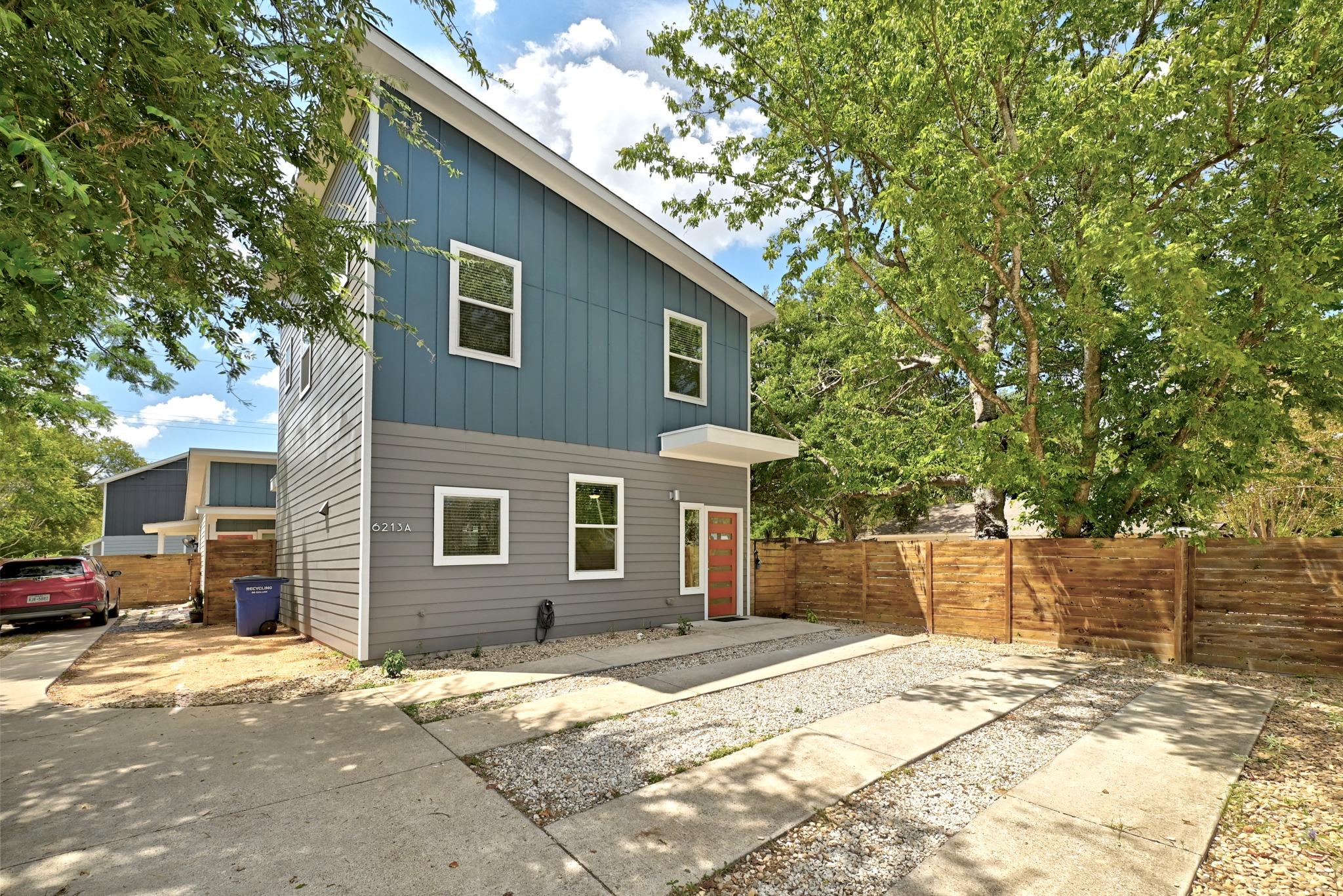 6213 Felix Ave #a Property Photo 4