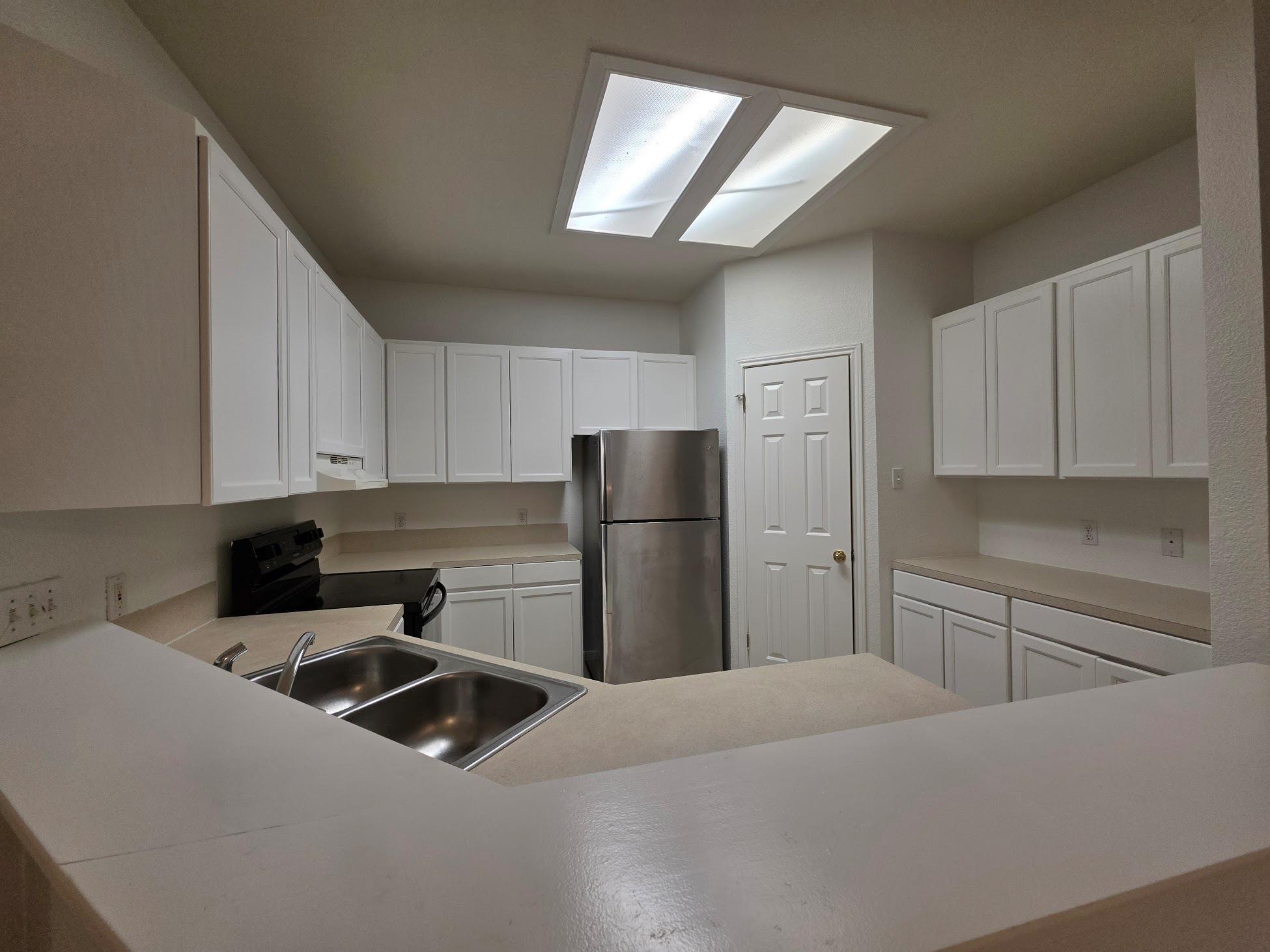 8617 Talyne Chaise Cir #b Property Photo 4