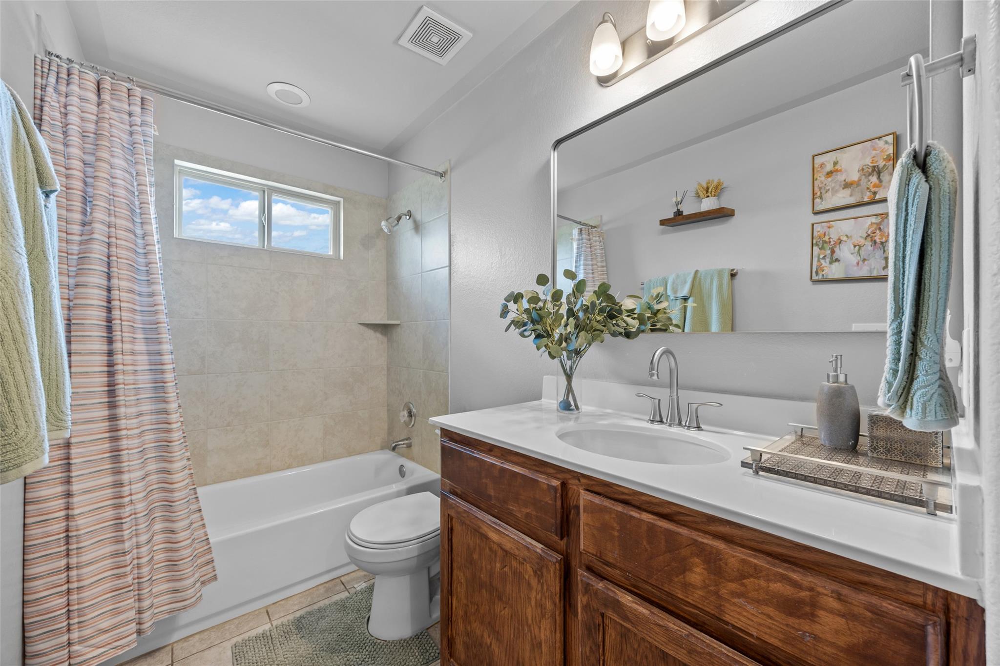 230 Eagle Brook Ln Property Photo 16