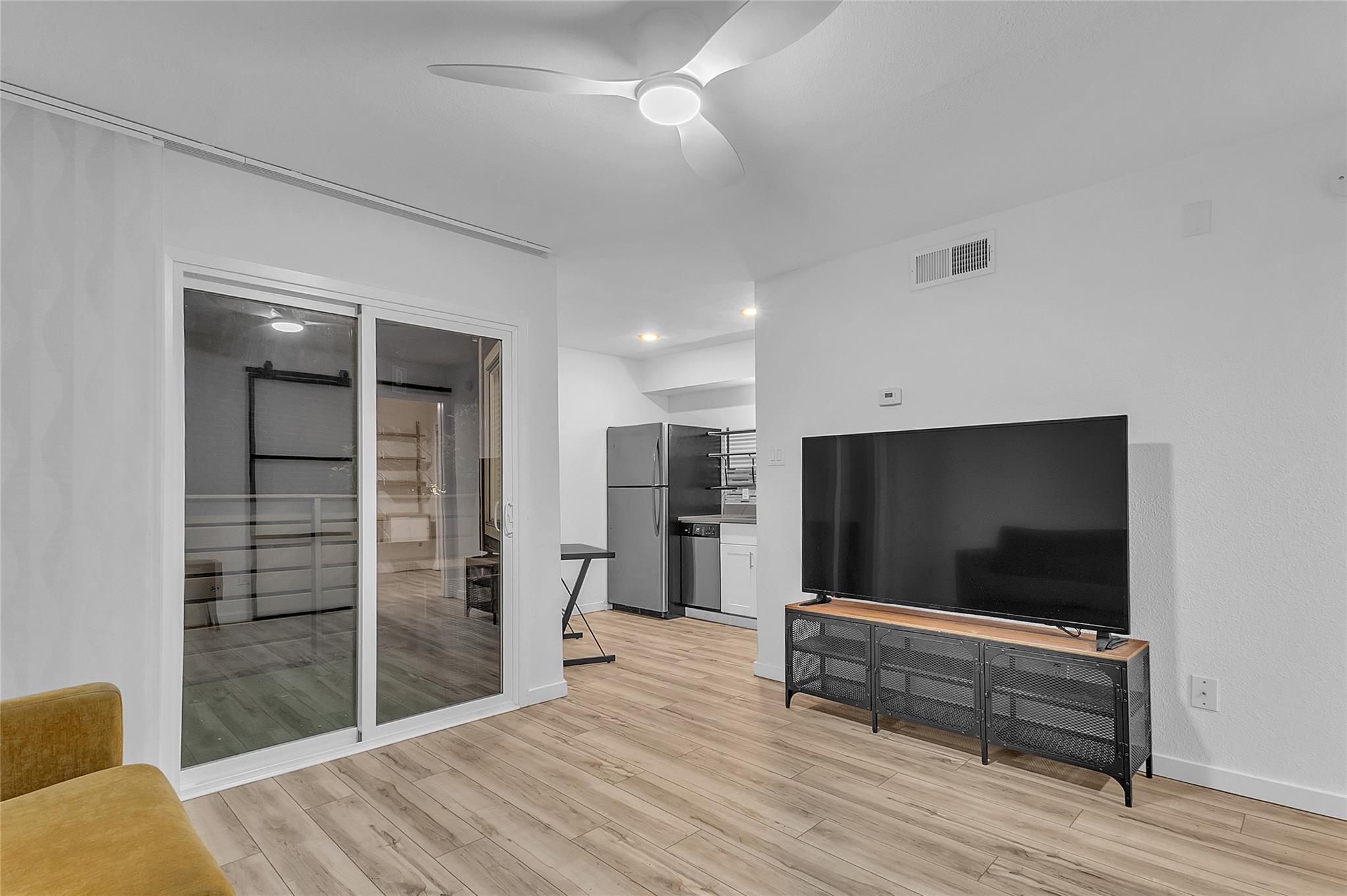 1840 Burton Dr #184 Property Photo 1