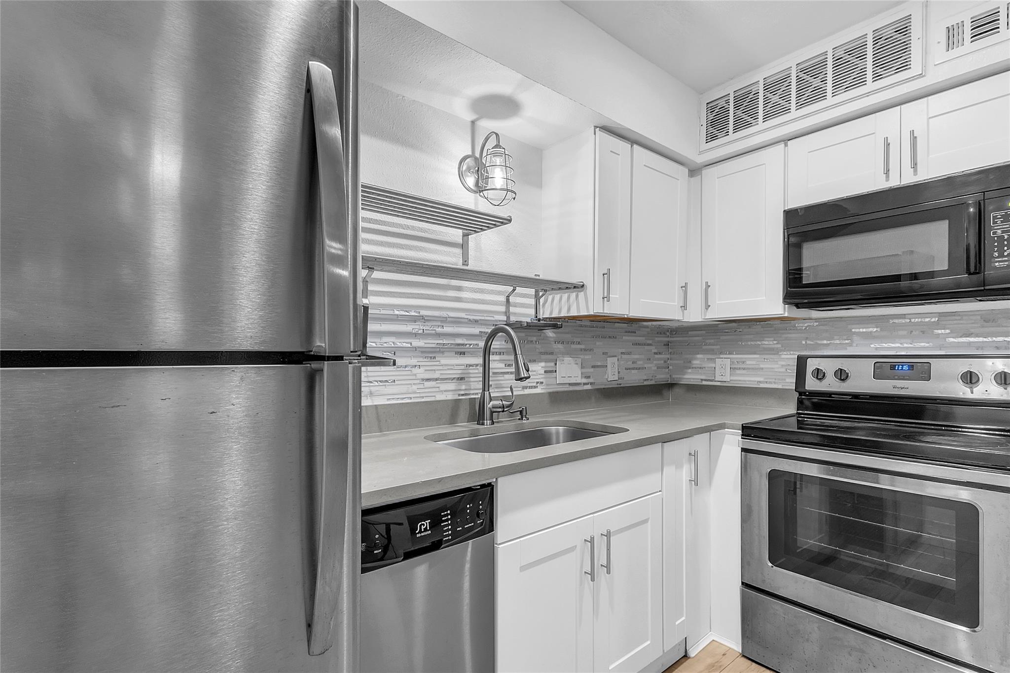 1840 Burton Dr #184 Property Photo 4