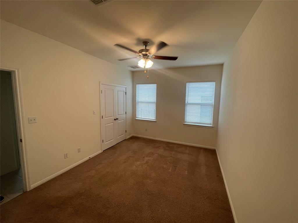 1166 Esplanade Pkwy Property Photo 6