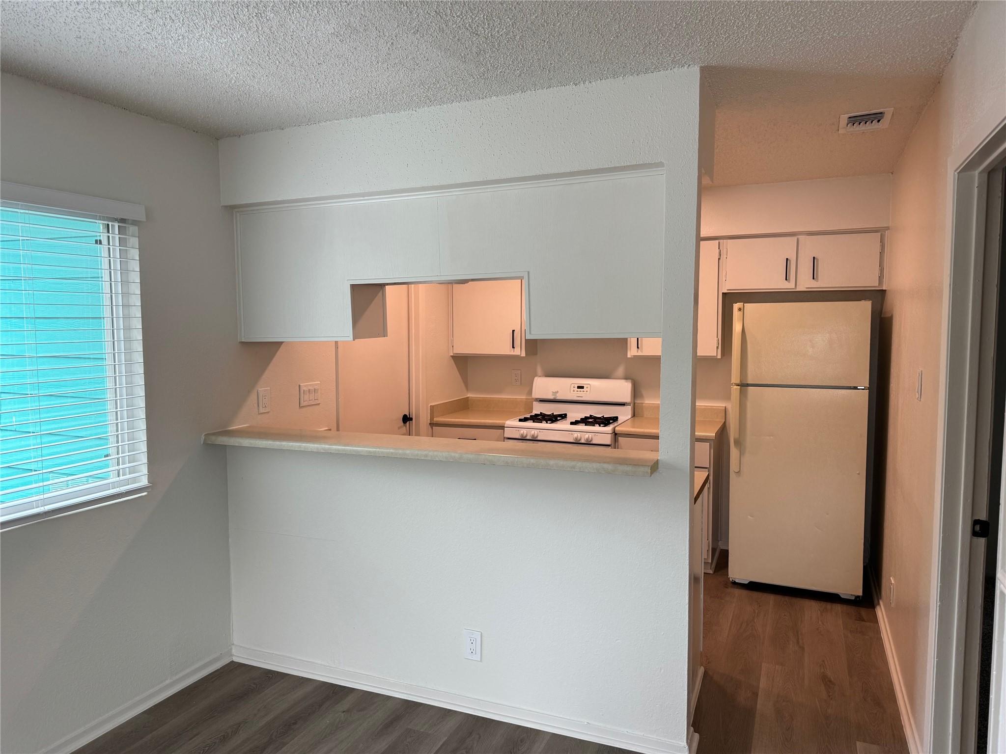 6808 Blue Dawn Trl #b Property Photo 2