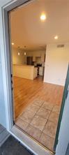 3012 Whisper Oaks Ln #h Property Photo 4