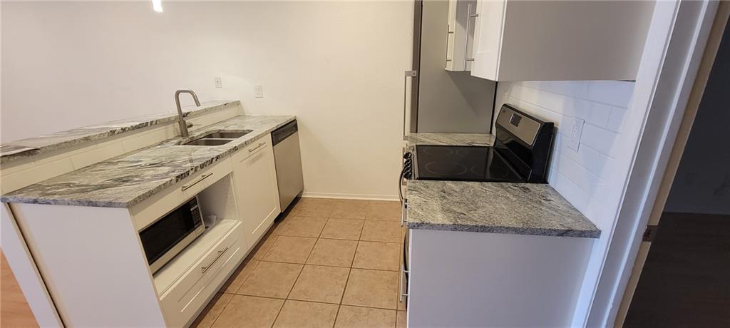 3012 Whisper Oaks Ln #h Property Photo 8
