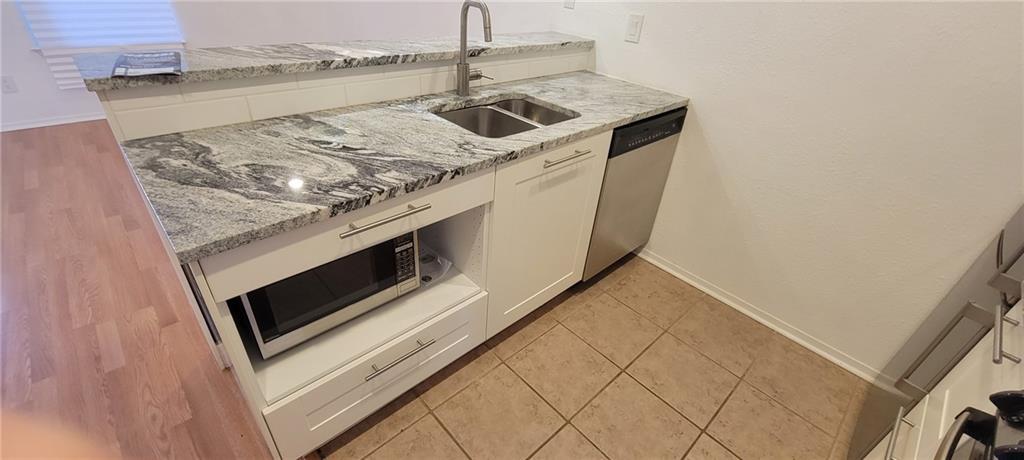 3012 Whisper Oaks Ln #h Property Photo 10