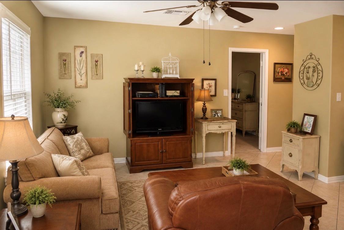 1623 Breezy Cv Property Photo 2