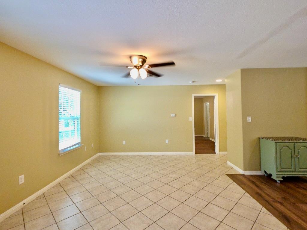 1623 Breezy Cv Property Photo 3