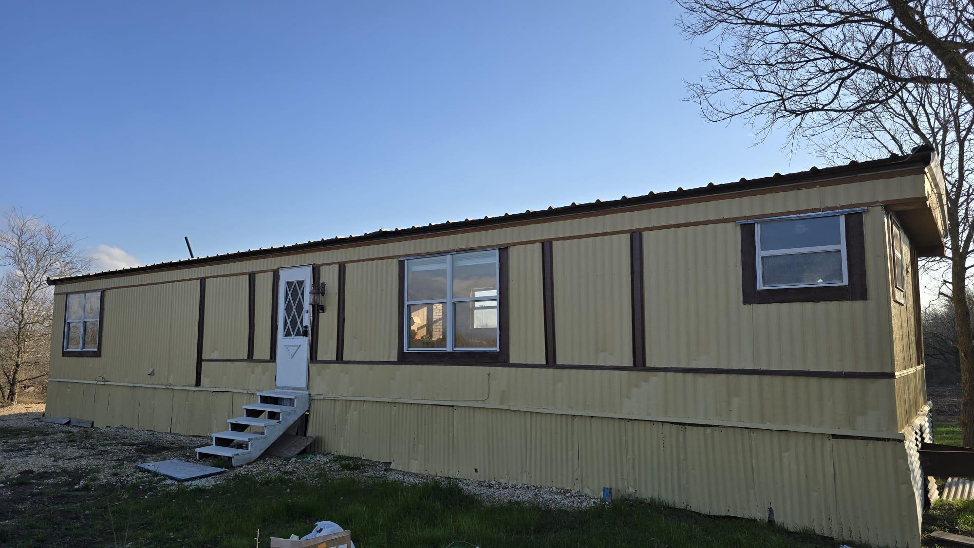18509 Blake Manor Rd Property Photo 2