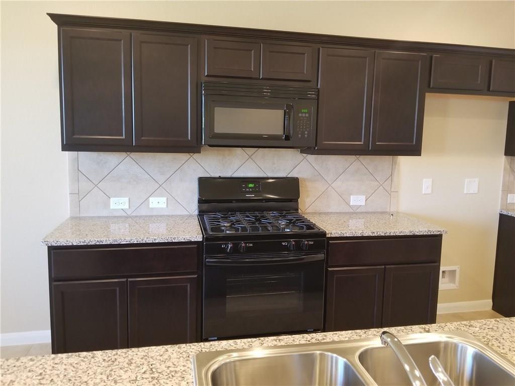 2880 Donnell Dr #103 Property Photo 2