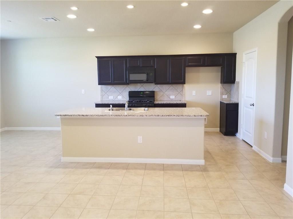 2880 Donnell Dr #103 Property Photo 3