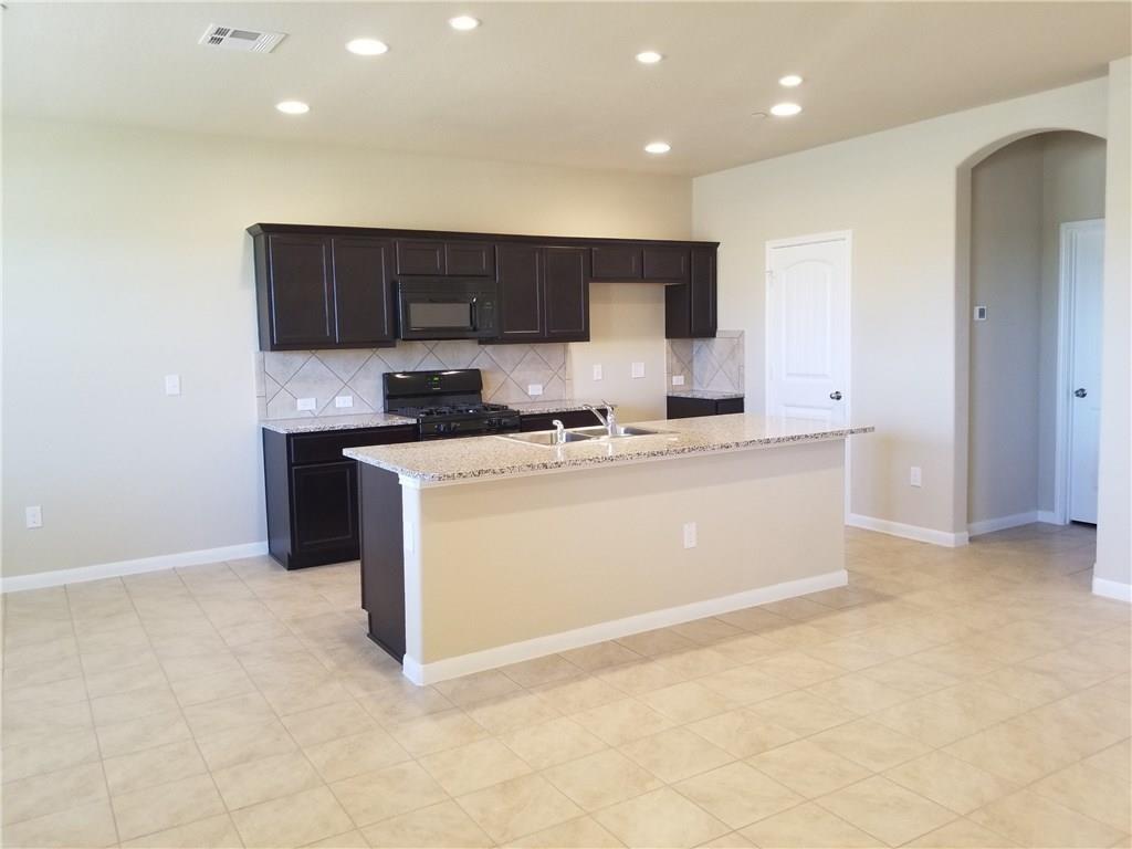 2880 Donnell Dr #103 Property Photo 4