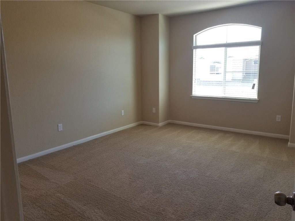2880 Donnell Dr #103 Property Photo 12