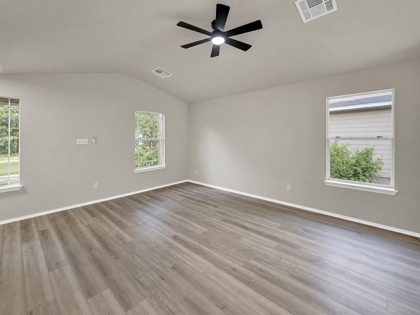 4225 Mather None Property Photo 6