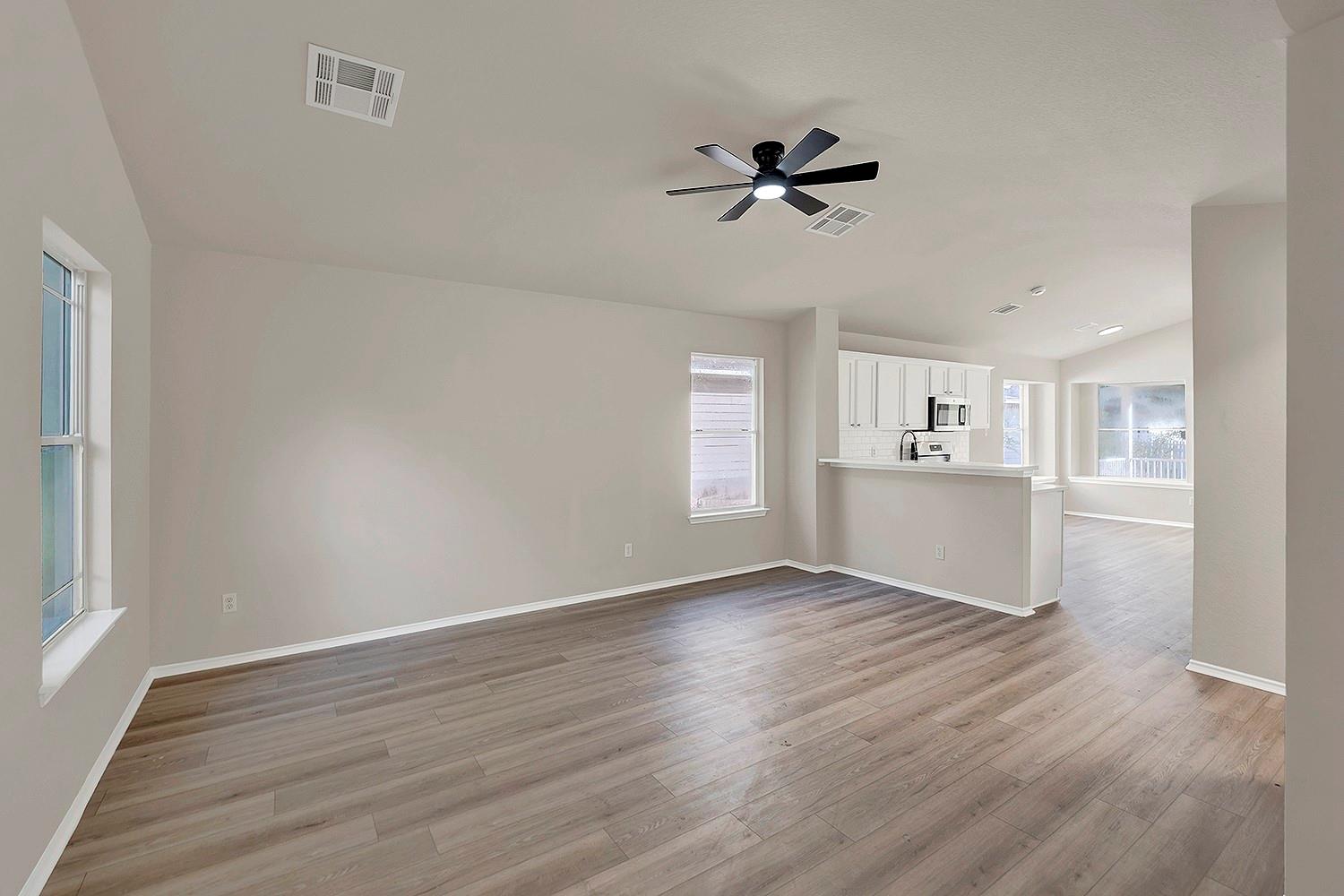 4225 Mather None Property Photo 8