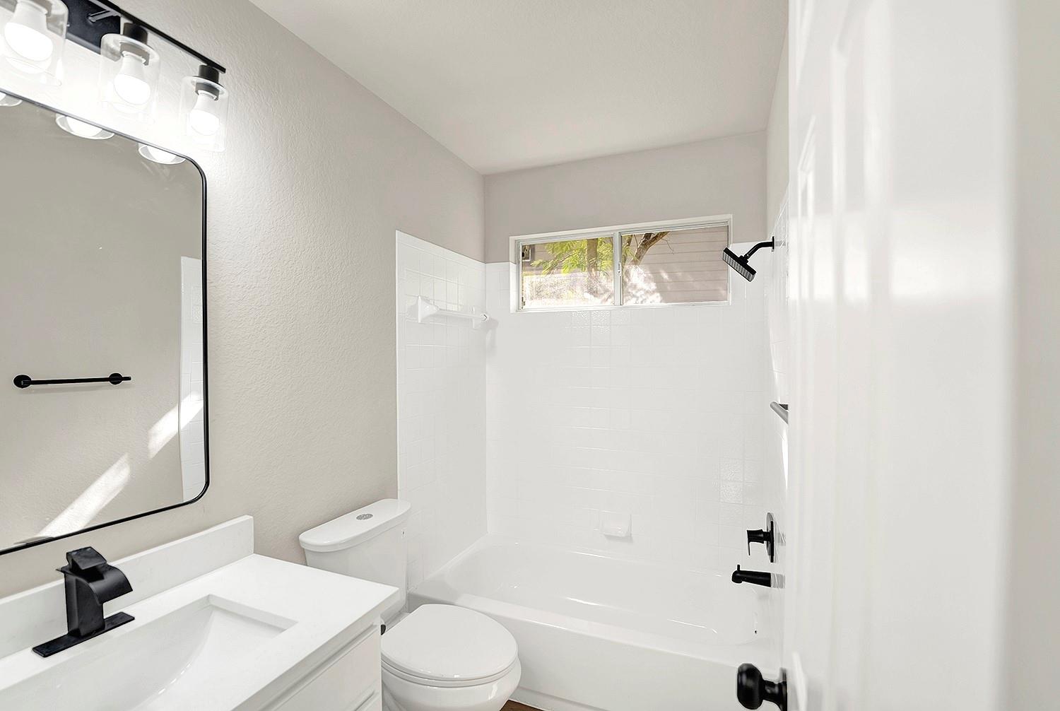 4225 Mather None Property Photo 28