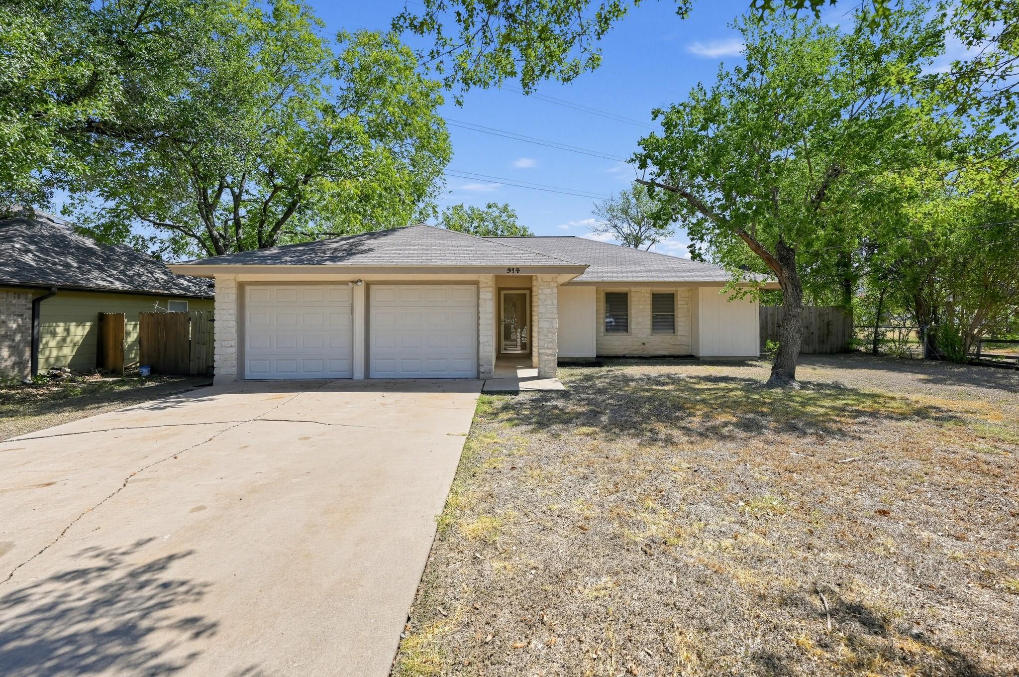 914 Garden Meadow Dr Property Photo 1