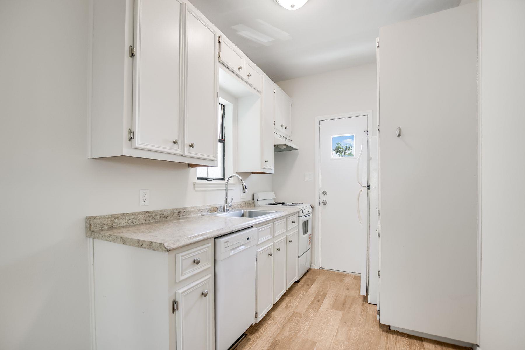 4401 Speedway None #207 Property Photo 3