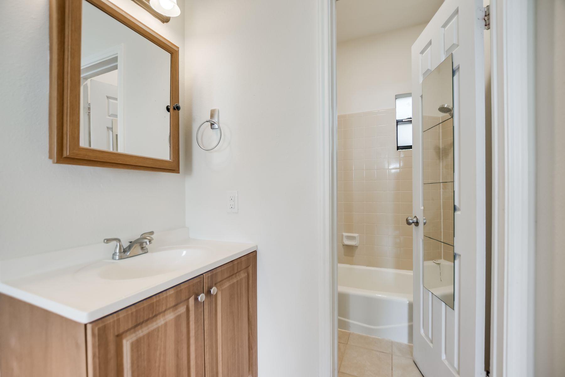 4401 Speedway None #207 Property Photo 7