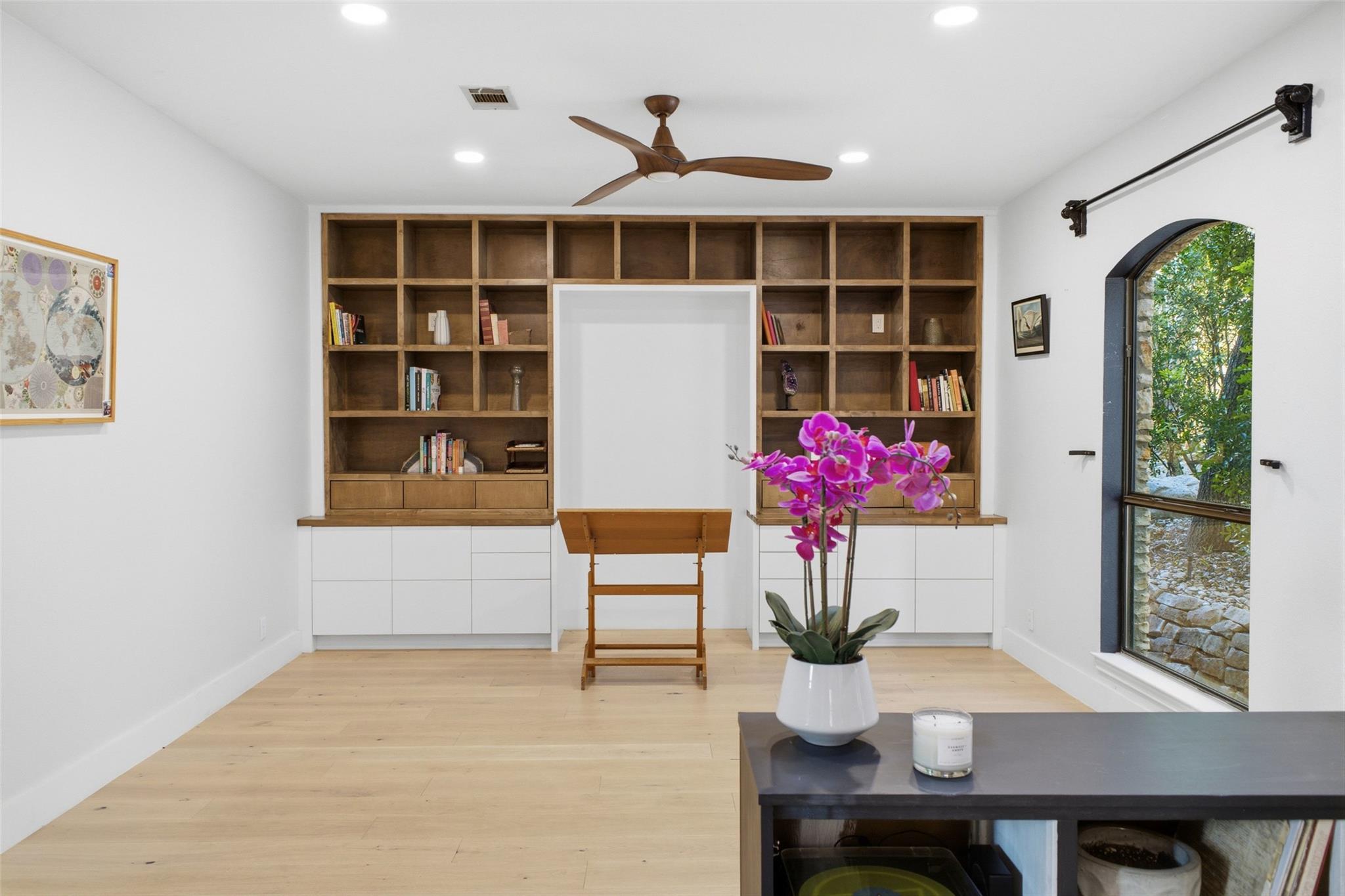 5804 Ginre Cv Property Photo 7