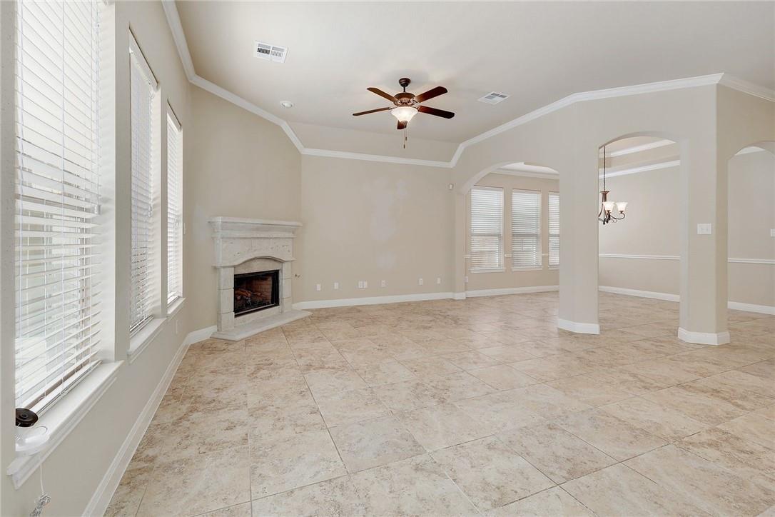 4492 Wandering Vine Trl Property Photo 5
