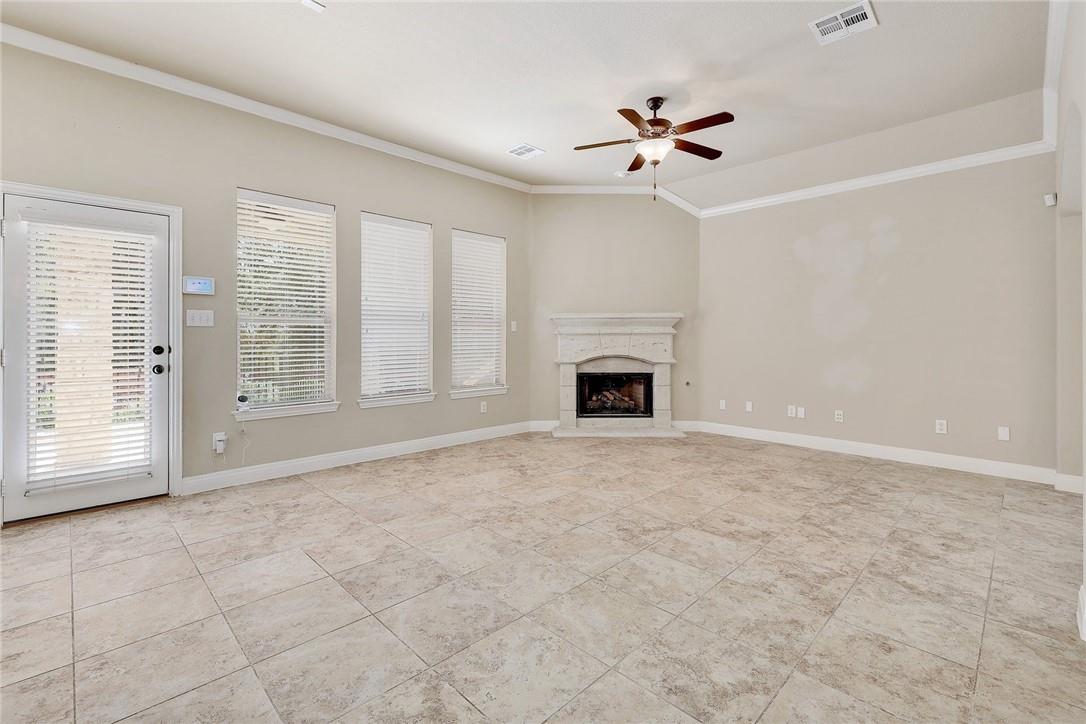 4492 Wandering Vine Trl Property Photo 6