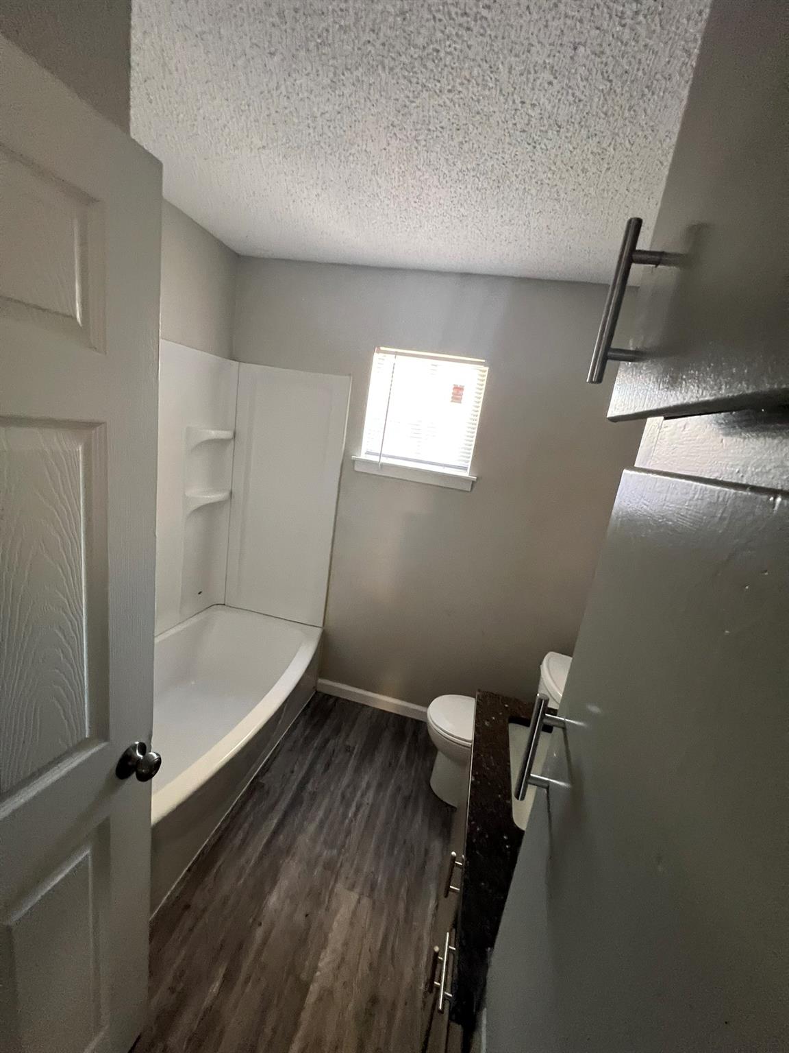 8902 Little Walnut Pkwy #a Property Photo 18