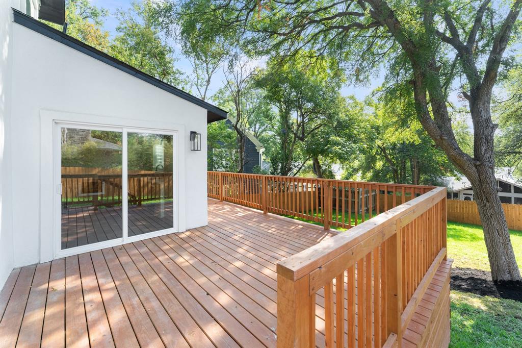 3301 Duval St Property Photo 4
