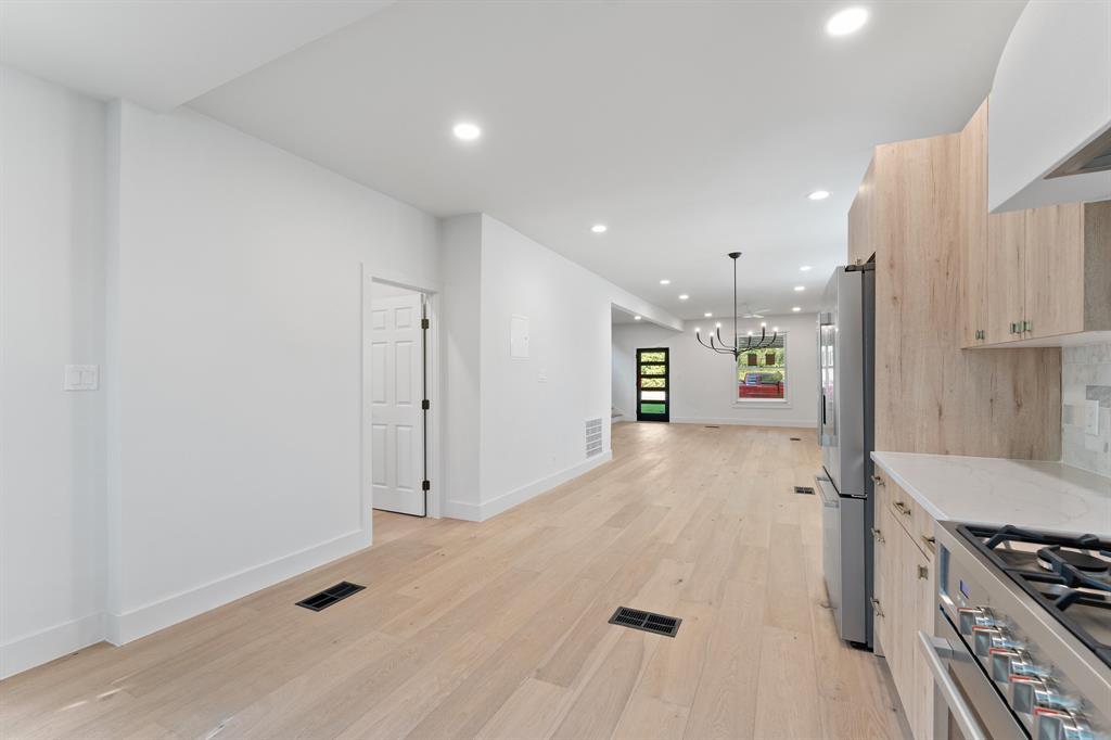 3301 Duval St Property Photo 10