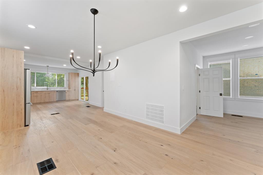 3301 Duval St Property Photo 11