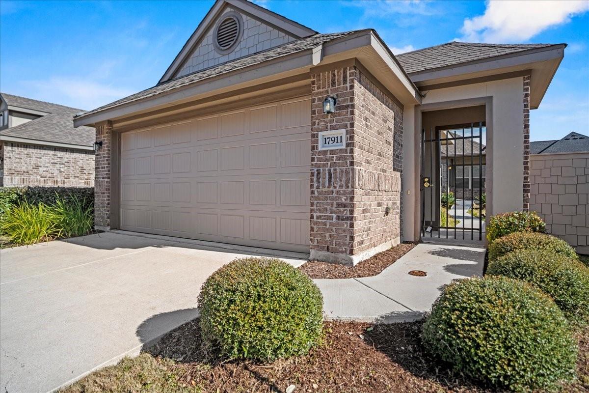 17911 Lungo St Property Photo