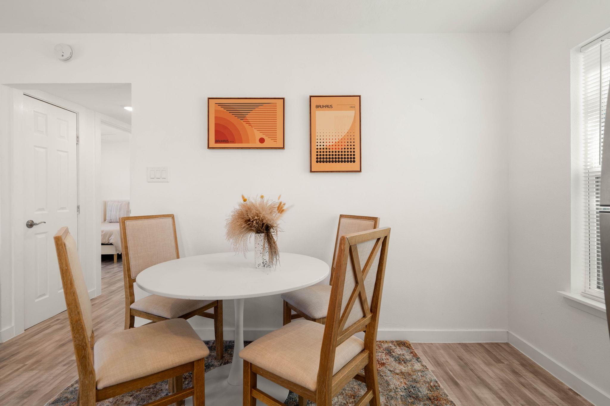 1200 E 52nd St #209 Property Photo 14