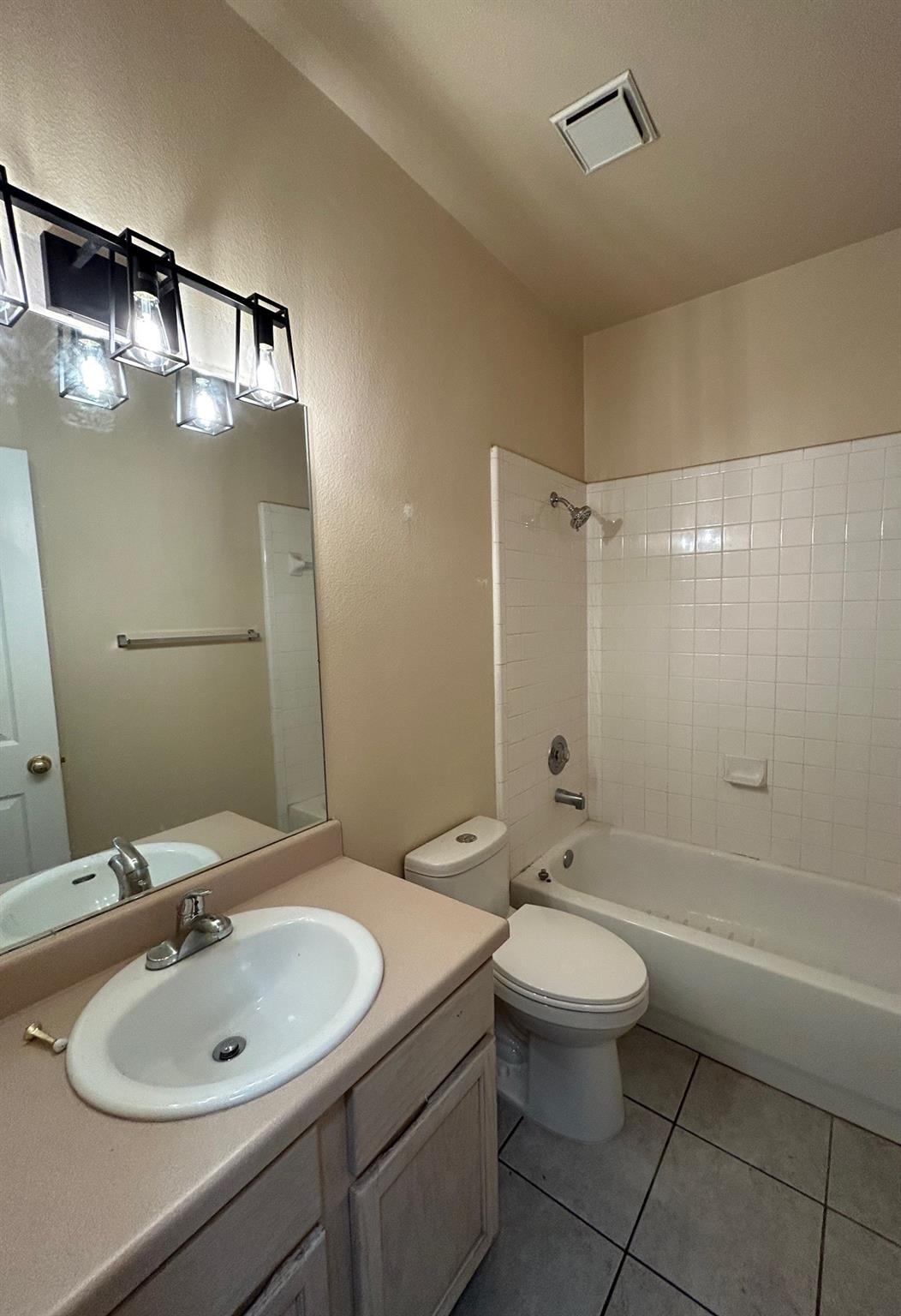 8710 Weiser Dr #a Property Photo 6