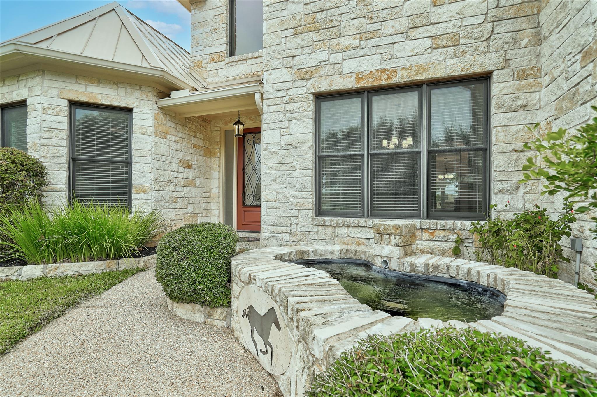 101 Mallet Ct Property Photo 4